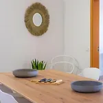 Gaia's Garden -nova Decoracao! 아파트 라고스